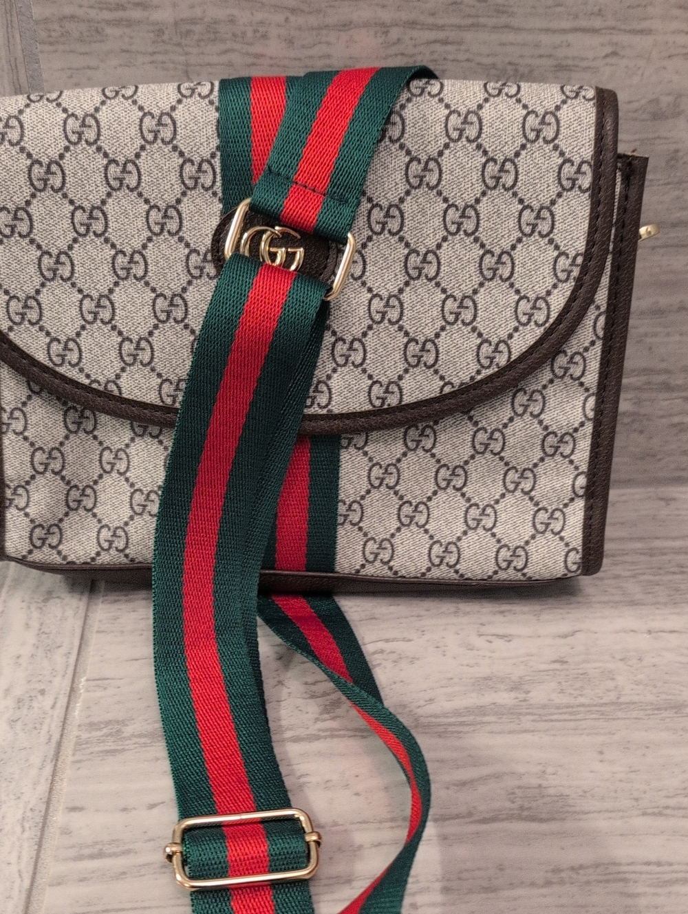 Doupe Beige Monogram Crossbody Bag with Green-Red Strap